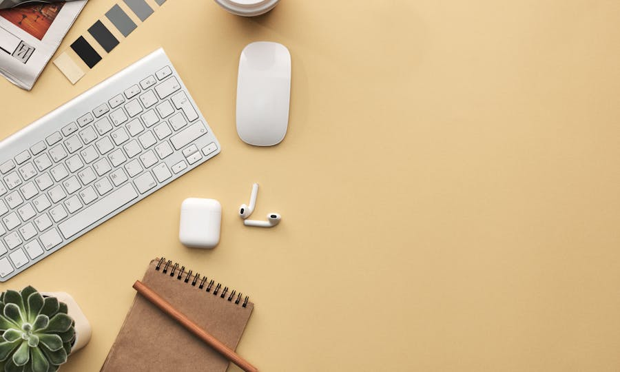 Startup advisor branding