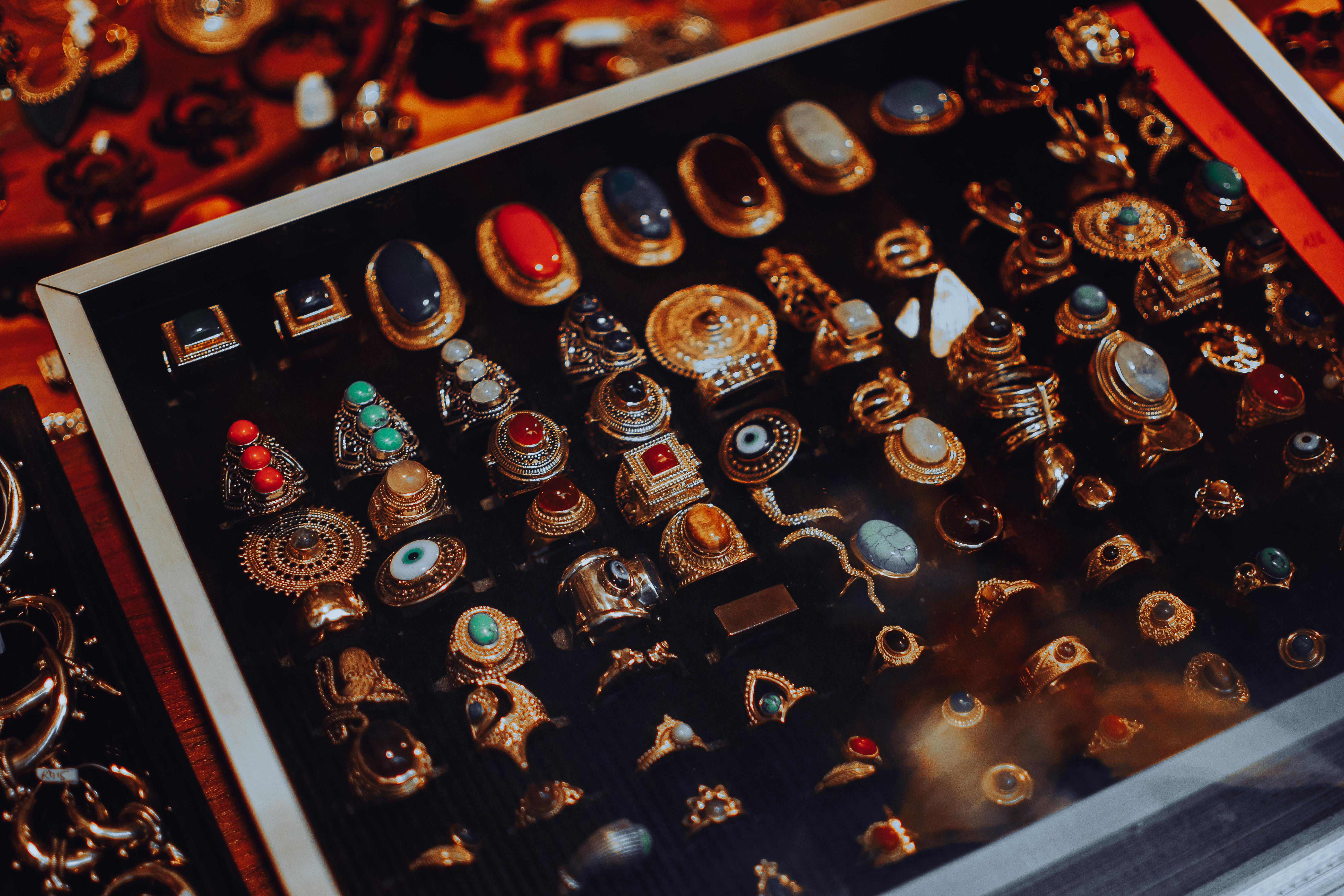 Gemstone Dealers branding
