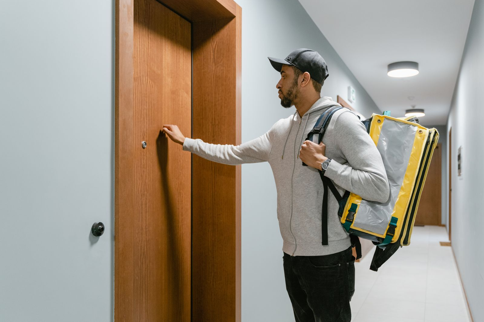 Pickup laundry startup brand launch case study